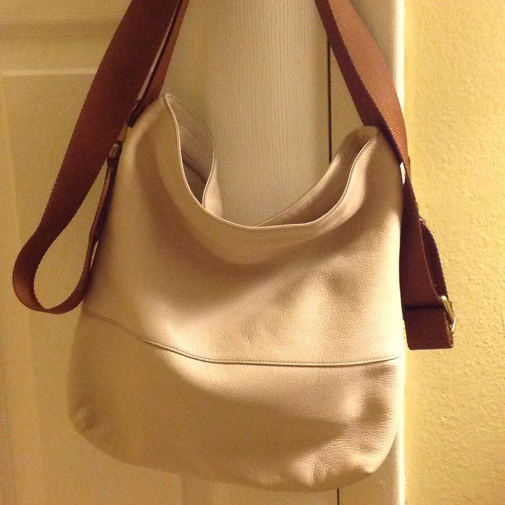 Fossil crossbody purse - Picture 2 of 6